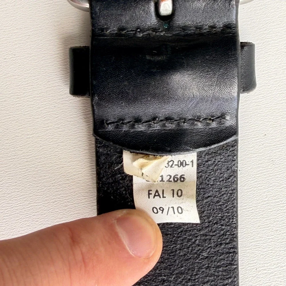 Gap Leather Belt Womens Small Black Classic Casual Square Buckle 1.5